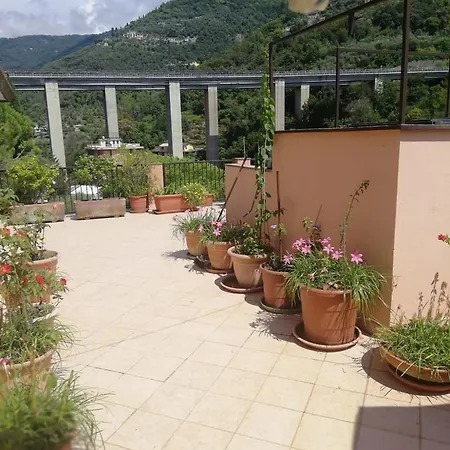 Semesterbostad Angela Mare Rapallo